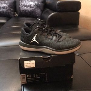 Like New Jordan Trainer 1 Low BG, big kid size 6.5